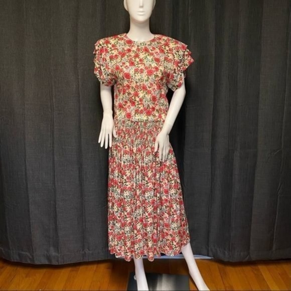 NWT‎ 1980's Maggy London silk floral dress
